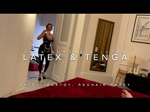 ❤️ Stepsister Redheaded fil-kostum tal-latex fucked minn stepbrother ❤️❌ Porno lilna