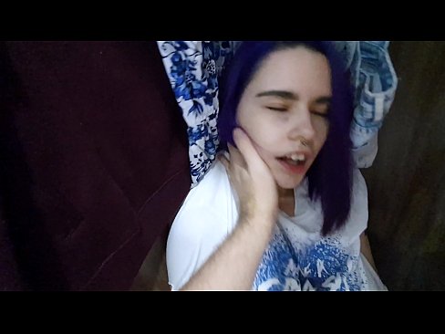 ❤️ Sibt lil sis tiegħi fil-closet u għenitha tiġri ❤️❌ Porno lilna